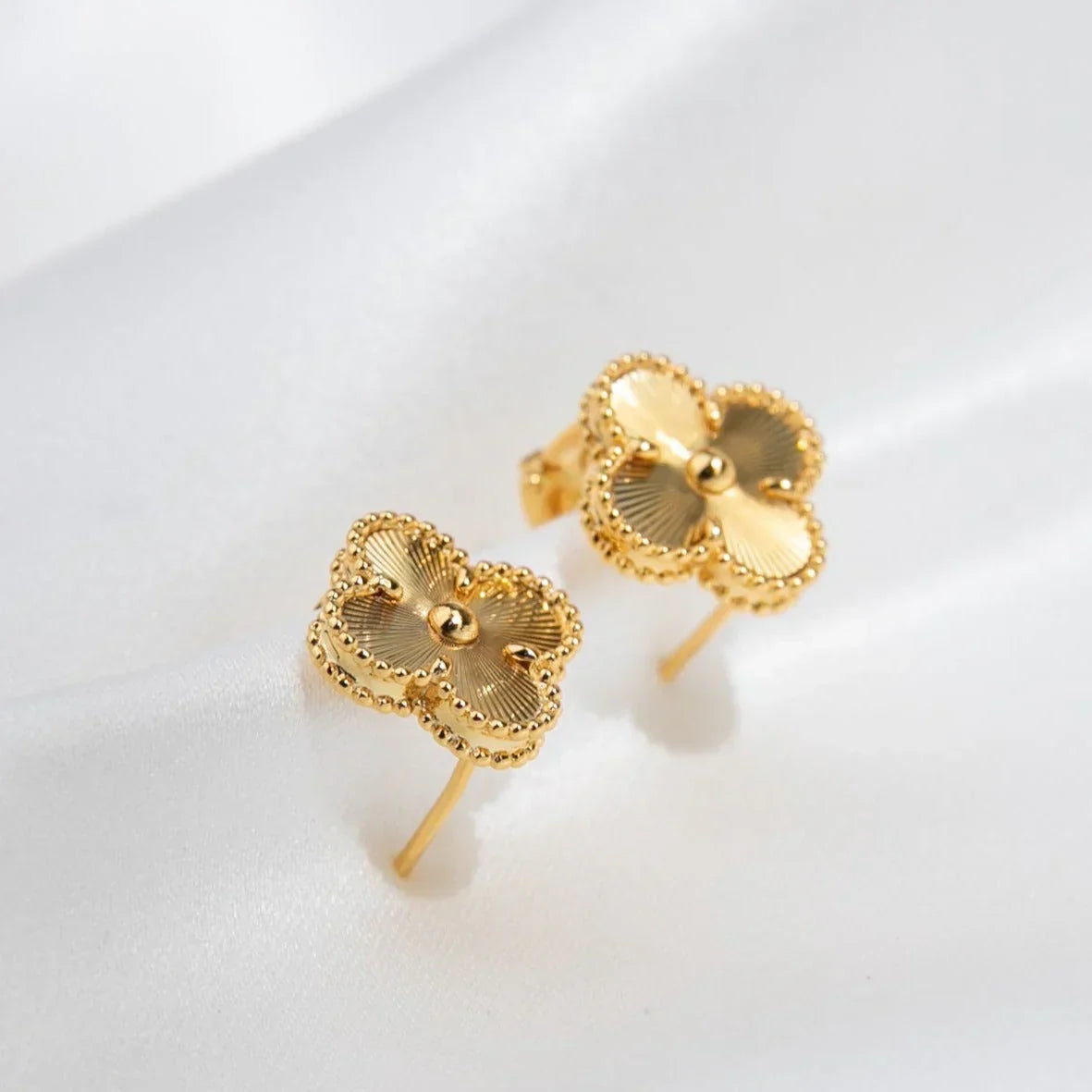 Camille Four-Leaf Ear Studs | Gold