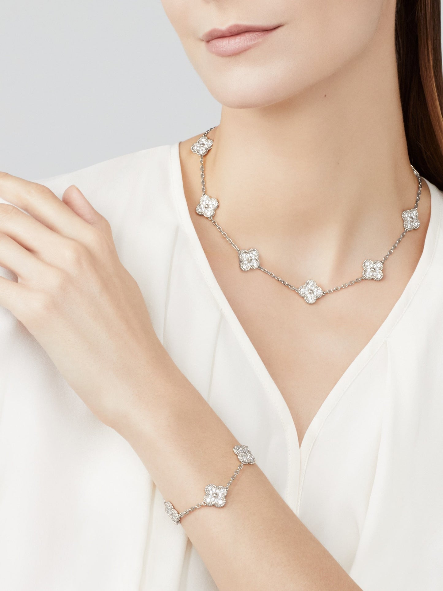 Lavinia Clover Necklace | Silver