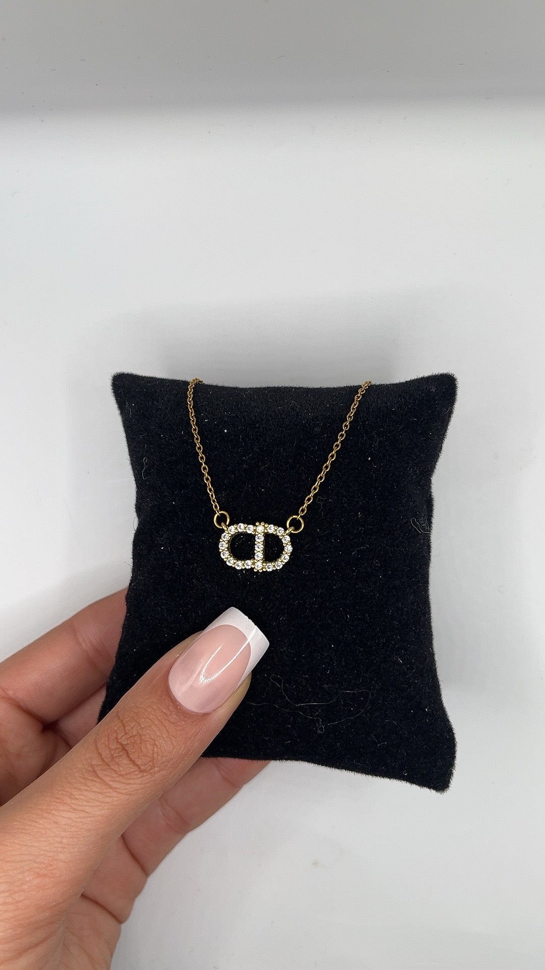 Eira Disc Pendant Necklace | Gold