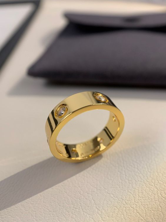 Isla Love Ring | Gold