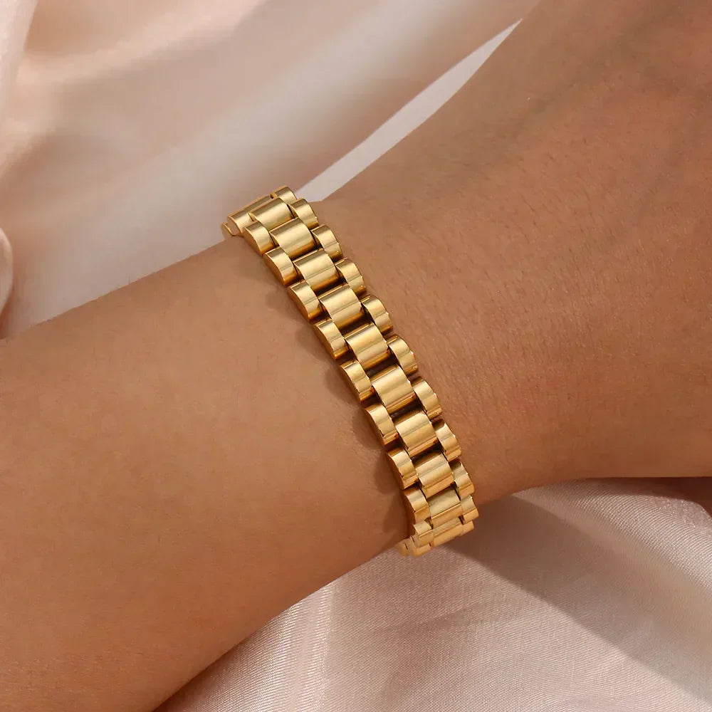 Marguerite Elegant Bracelet