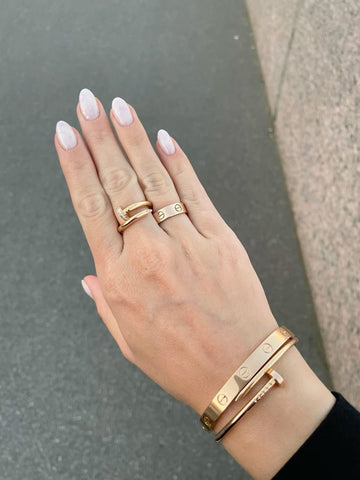 LOVED BY 10,500+ CUSTOMERSBecome part of our community and discover timeless style.
