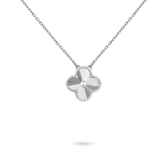 Maelle Lavish Clover Necklace | Silver